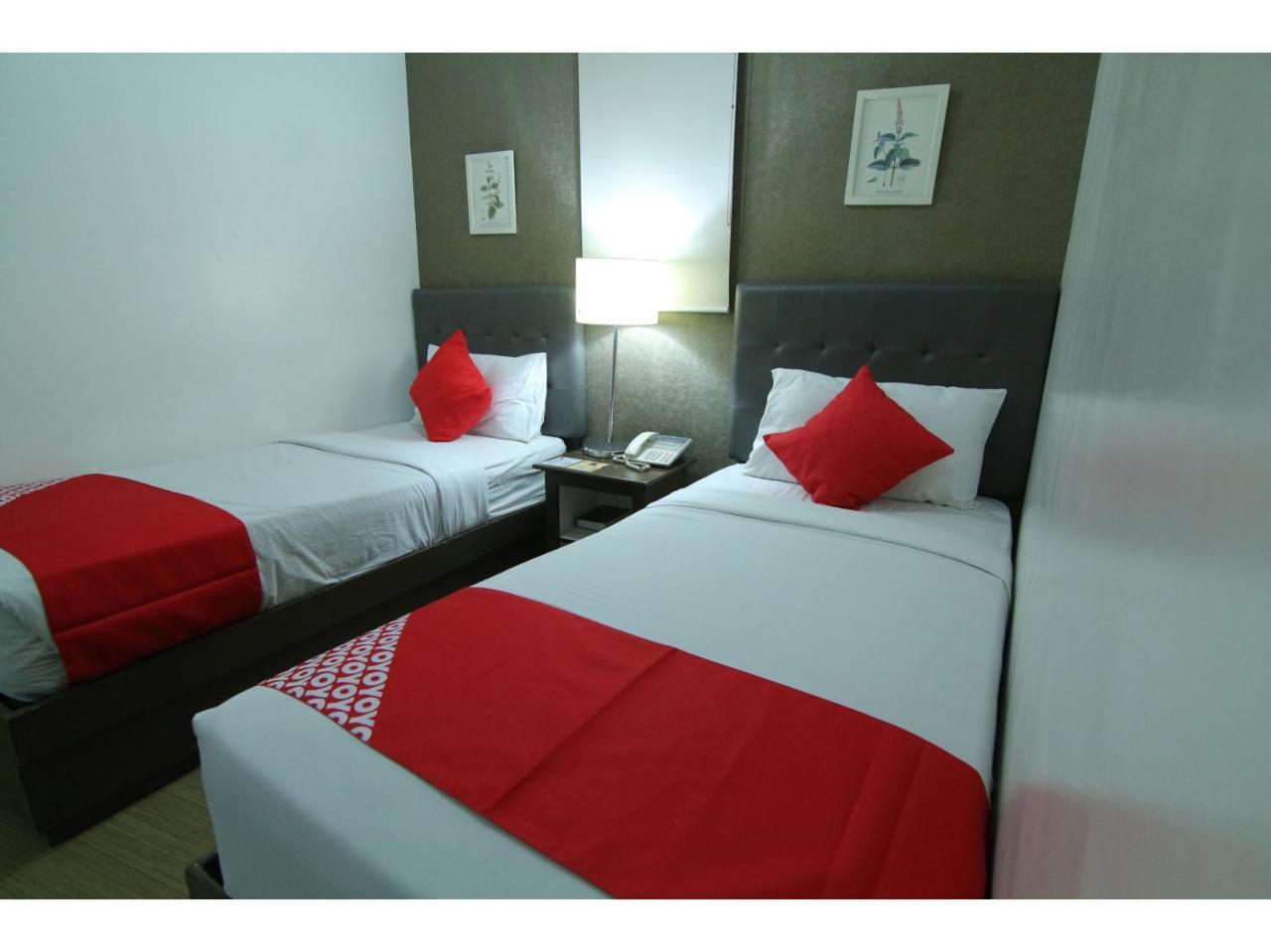 Oyo 24H City Hotel Near Makati Medical Center Makati City Kültér fotó