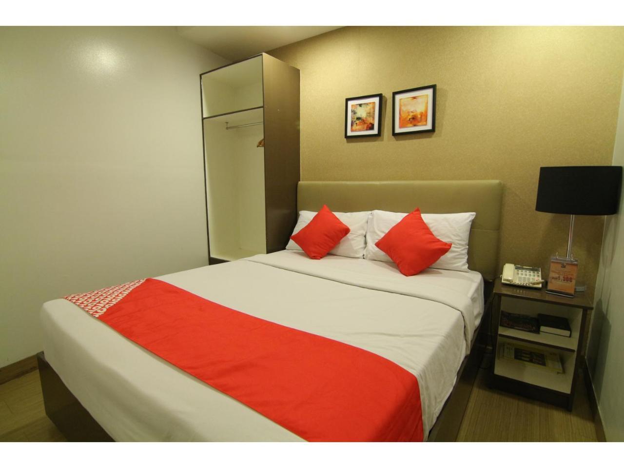 Oyo 24H City Hotel Near Makati Medical Center Makati City Kültér fotó