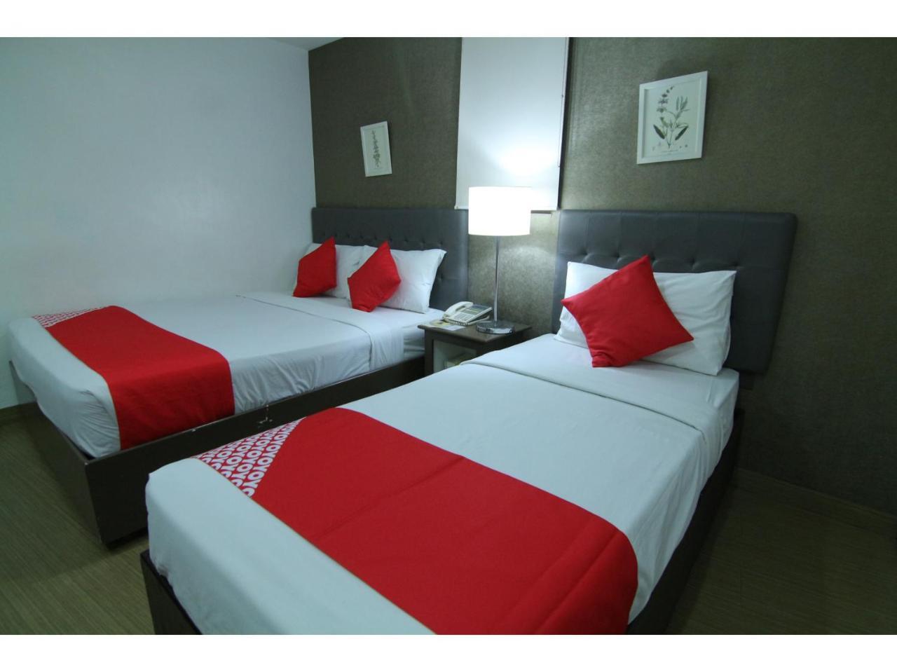 Oyo 24H City Hotel Near Makati Medical Center Makati City Kültér fotó