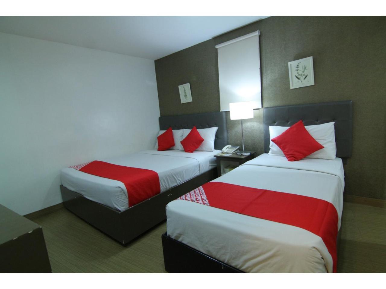 Oyo 24H City Hotel Near Makati Medical Center Makati City Kültér fotó